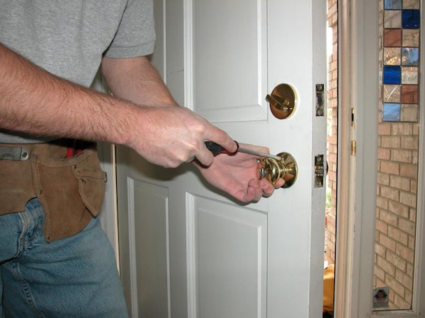Changing door lock - Security