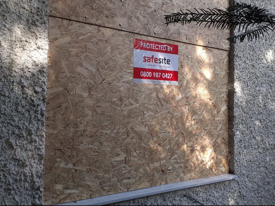 Timber Boarding Up in Tunbridge Wells