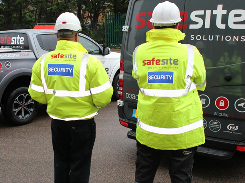 Security guards and CCTV: Pros and cons
