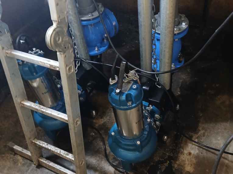 Castle House – Sewage Leak & Clean